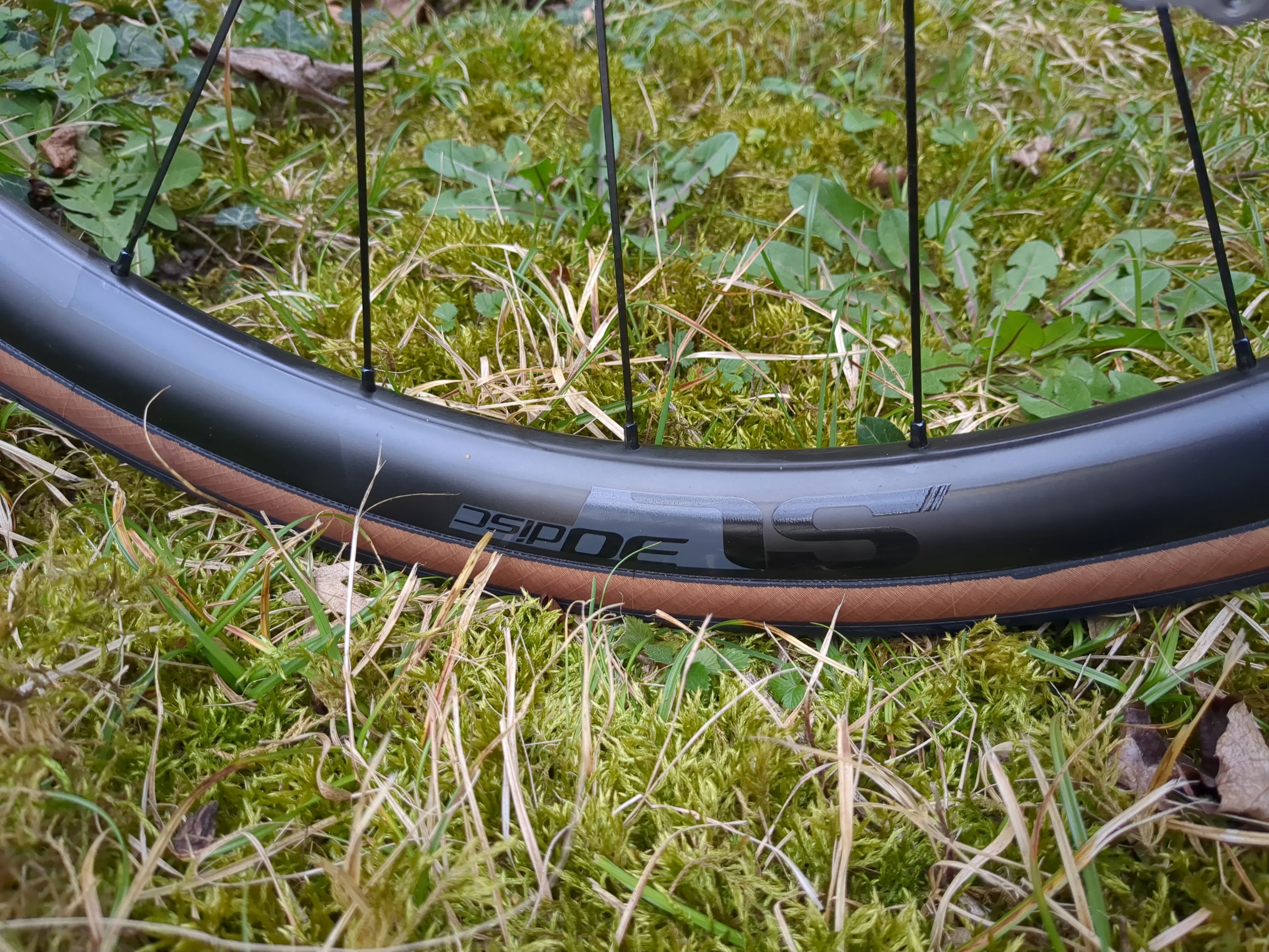 Aerelli Custom Carbon Disc (RH L)